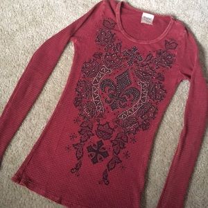 Burgundy/red Vocal long sleeve tee.